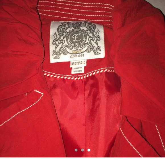 Beautiful Red Jacket! - Picture 3 of 3